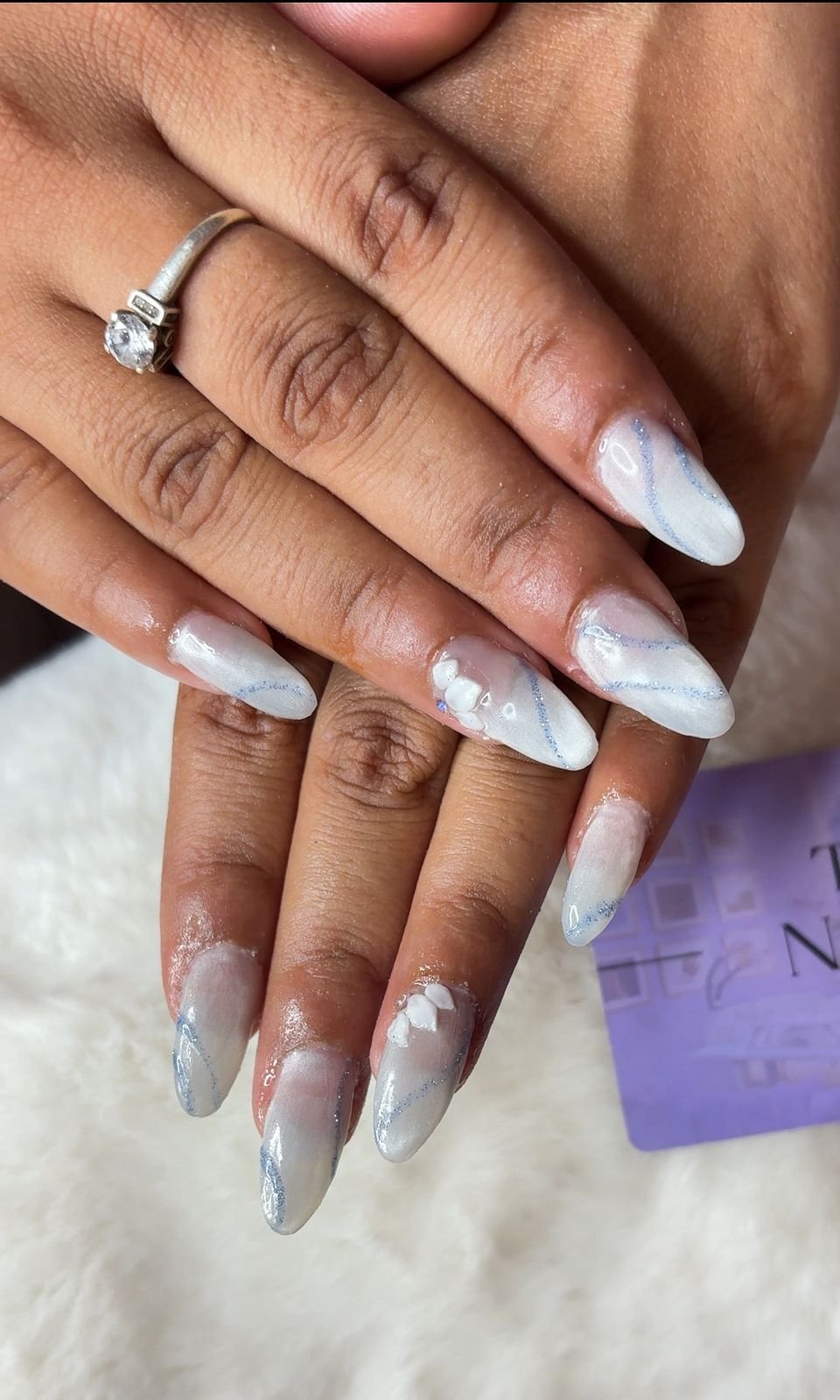 Silver Cat Eye Nail Art